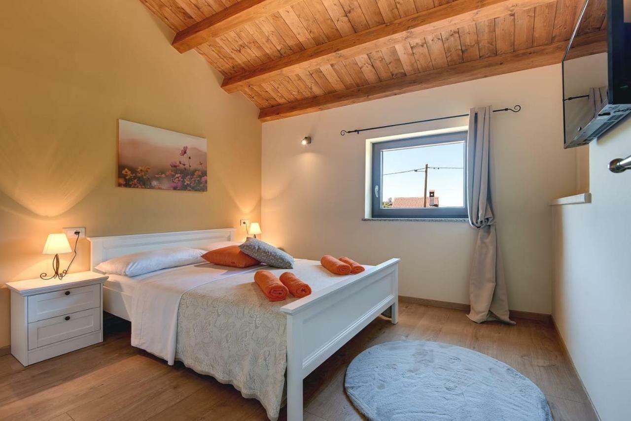 Haus Mila Villa Pavicini Eksteriør billede